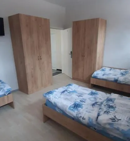 Auberge de jeunesse Iliana общежитие илияна *