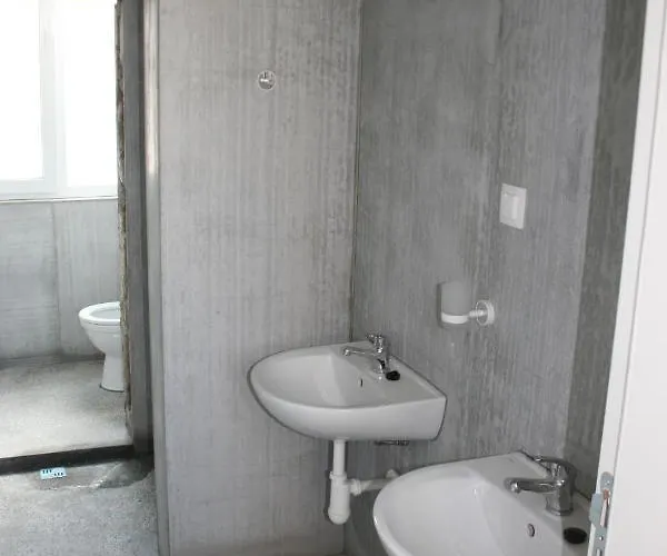 Iliana общежитие илияна Hostel