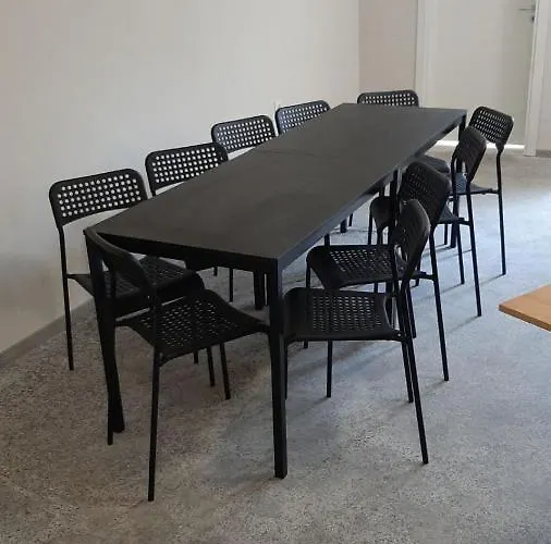 Hostel Iliana общежитие илияна Elin Pelin