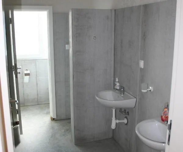 Iliana общежитие илияна Hostel Elin Pelin