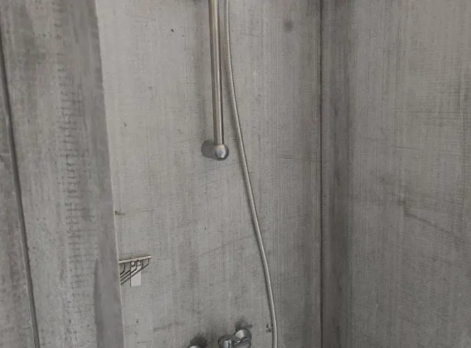 Iliana общежитие илияна Hostel *