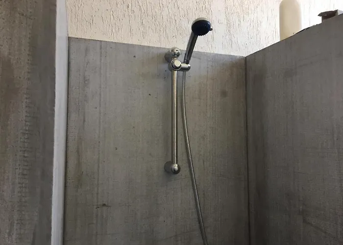 Hostel Iliana общежитие илияна Elin Pelin