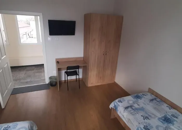 Iliana общежитие илияна Hostel *